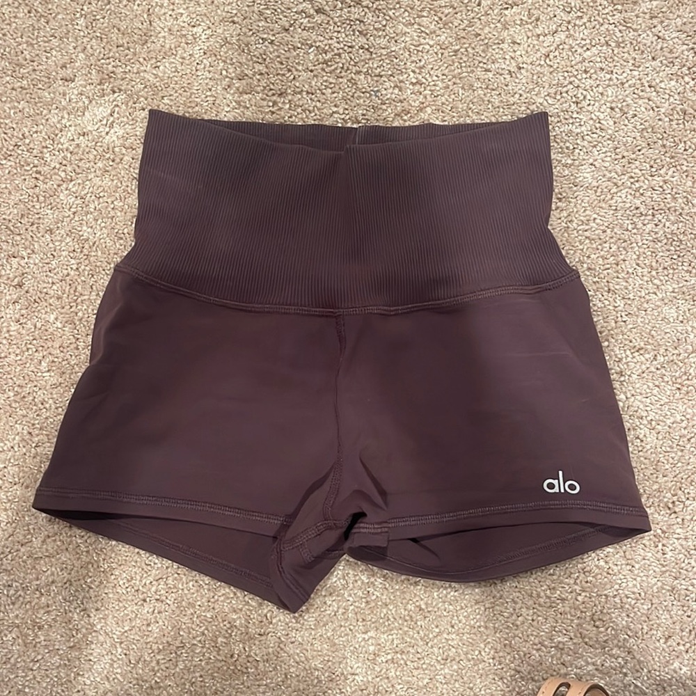 COPY - Alo yoga shorts